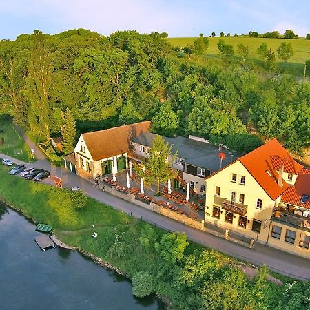 Отель Gasthof Alter Felsenkeller Наумбург Экстерьер фото